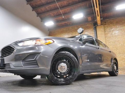 Used 2019 Ford Fusion Police Responder Hybrid FWD image 3