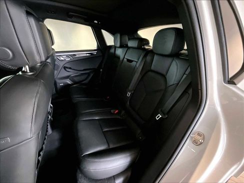 New 2026 Porsche Macan image 28