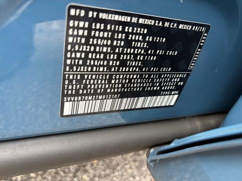 Certified 2026 Volkswagen Tiguan SE R-Line AWD/4WD image 35