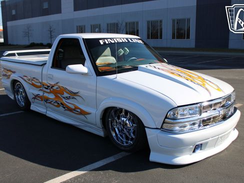 Used 2000 Chevrolet S10 Pickup Xtreme w/ Preferred Equipment Group image 27