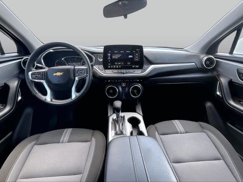Certified 2025 Chevrolet Blazer LT FWD image 15