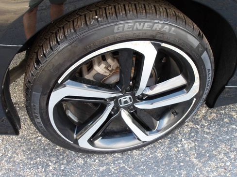 Used 2022 Honda Accord Sport image 32