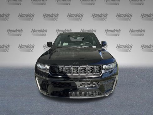 New 2026 Jeep Grand Cherokee Altitude RWD image 3