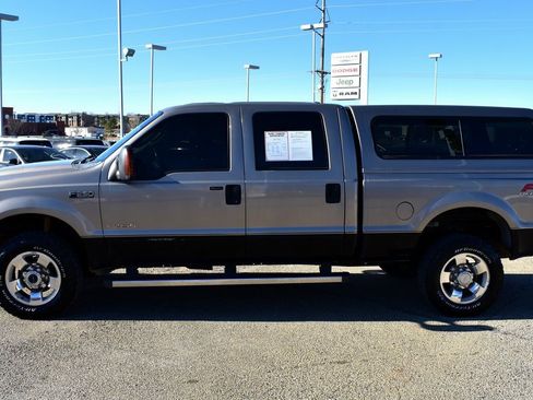 Used 2004 Ford F350 Lariat image 5