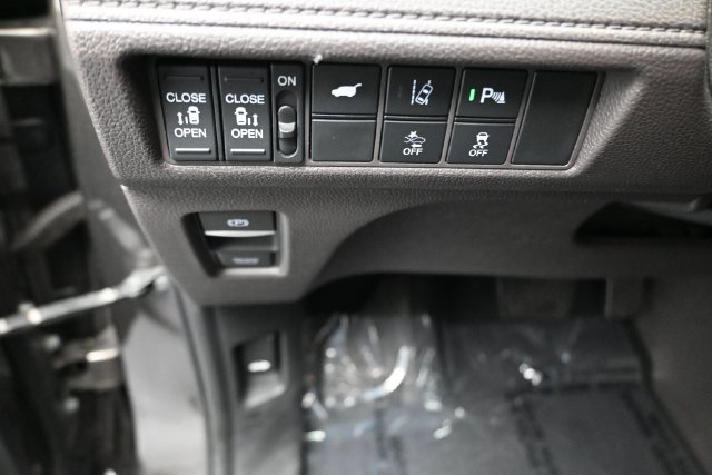 Used 2020 Honda Odyssey Elite image 16