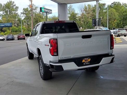 New 2024 Chevrolet Colorado LT w/ LT Convenience Package III image 8