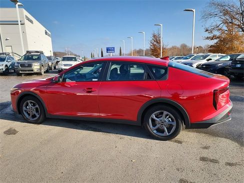 New 2025 Kia K4 LXS image 6