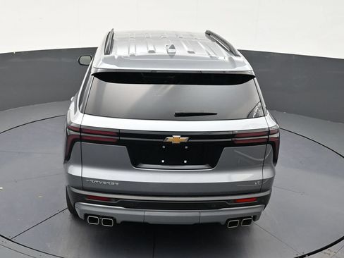 Used 2024 Chevrolet Traverse LS FWD image 13