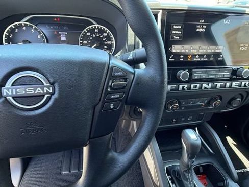 New 2026 Nissan Frontier SV w/ Tow Package AWD/4WD image 27