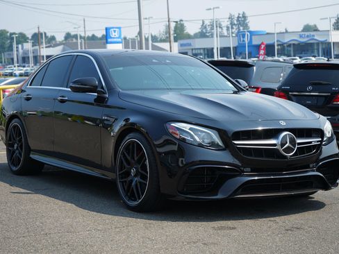 Used 2018 Mercedes-Benz E 63 AMG S image 8