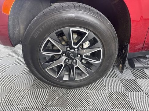 Used 2022 Chevrolet Tahoe Z71 w/ Luxury Package image 7