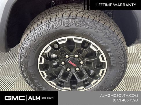 New 2026 GMC Canyon AT4 AWD/4WD image 14