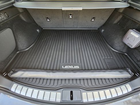 New 2026 Lexus RX 450h AWD image 23