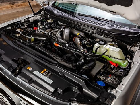 Used 2026 Ford F450 Platinum w/ Platinum Plus Package image 40