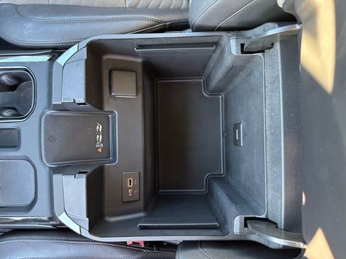 Used 2022 Chevrolet Silverado 1500 ZR2 w/ Technology Package image 25