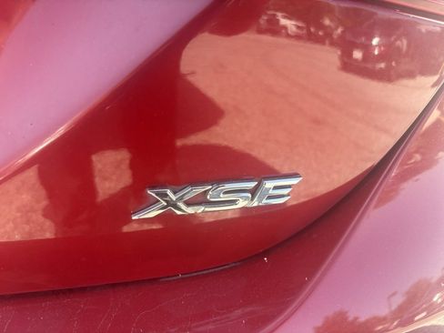 Used 2020 Toyota Camry XSE image 12