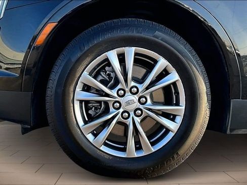 Used 2023 Cadillac XT5 Premium Luxury image 9