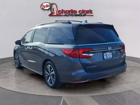 Used 2021 Honda Odyssey Touring image 3