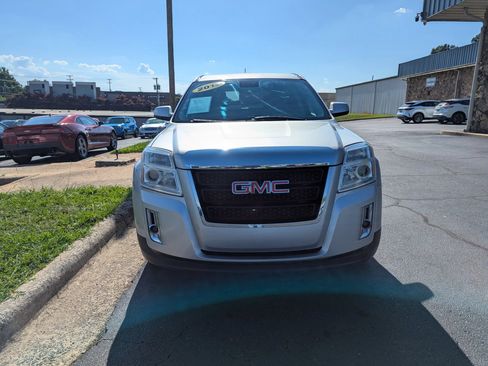 Used 2013 GMC Terrain SLE FWD image 2