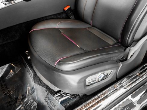 Used 2020 Rolls-Royce Wraith image 34