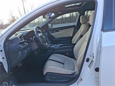 Used 2020 Honda Civic EX image 15