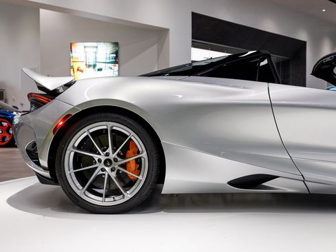 New 2026 McLaren 750S Spider image 9