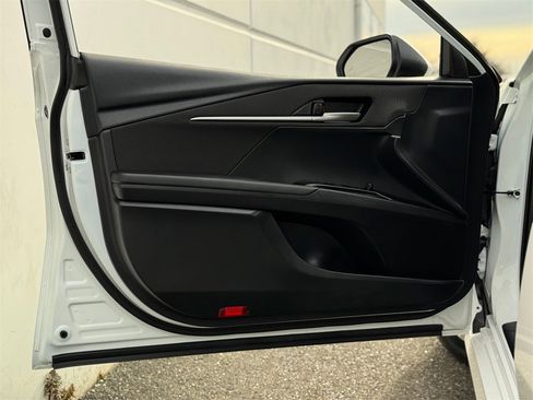 Certified 2025 Toyota Camry LE image 10