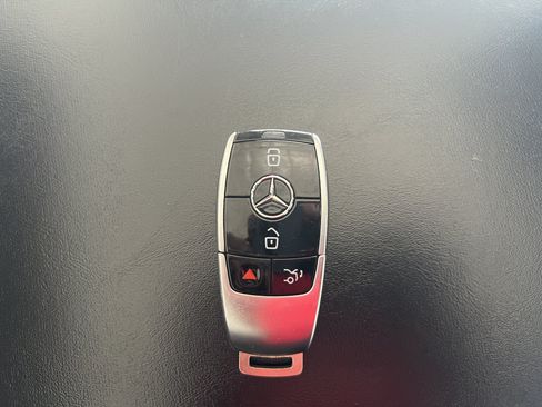 Used 2023 Mercedes-Benz E 350 Sedan image 23