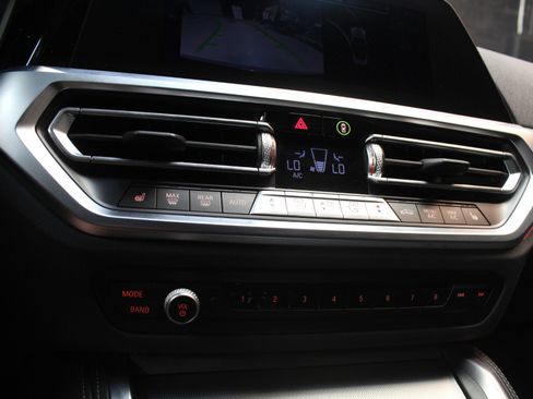 Used 2023 BMW 430i Convertible w/ M Sport Package image 61