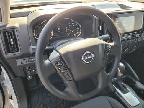 Used 2025 Nissan Frontier S AWD/4WD image 26