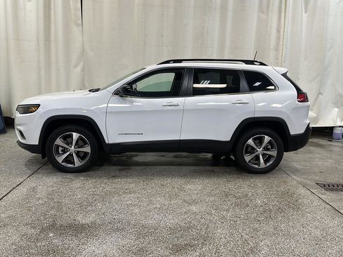 Certified 2022 Jeep Cherokee Limited image 2