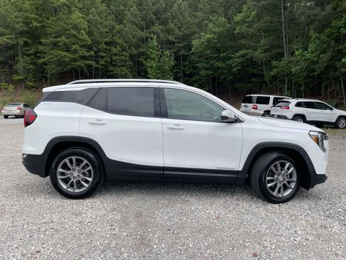 Used 2023 GMC Terrain SLT FWD image 19