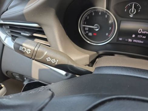 Used 2020 Buick Enclave Essence FWD image 20