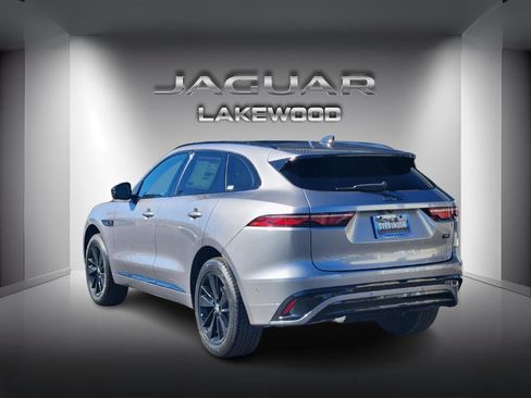 New 2026 Jaguar F-PACE R-Dynamic S image 3