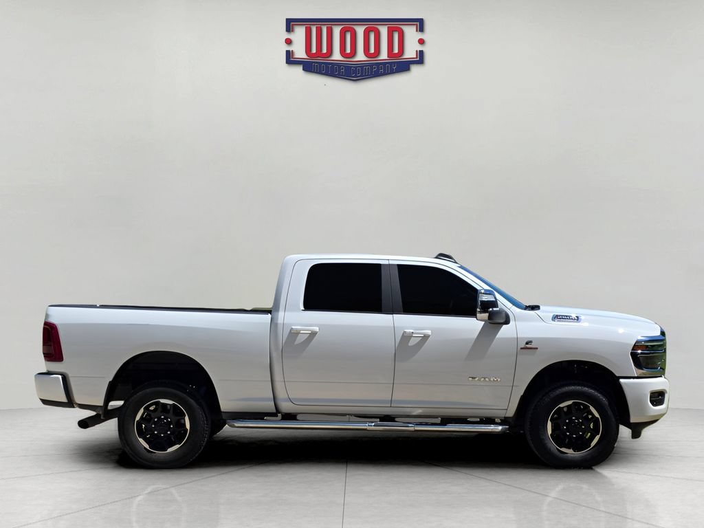 Used 2025 RAM 2500 Laramie AWD/4WD image 2