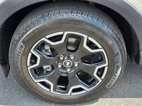 Used 2025 Ford Bronco Sport Outer Banks AWD/4WD image 18