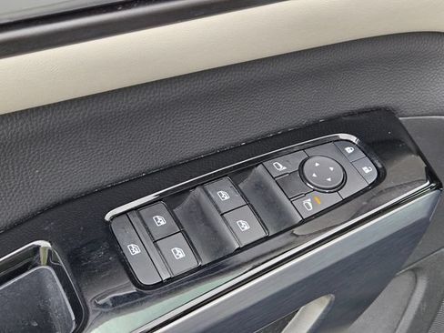 Used 2024 Nissan Pathfinder SL w/ Cargo Package FWD image 14