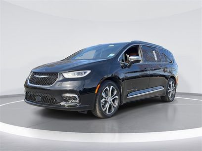 New 2026 Chrysler Pacifica Pinnacle