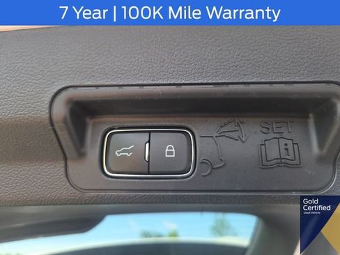 Used 2022 Ford Explorer Limited w/ Limited Technology Package AWD/4WD image 15