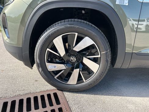 New 2026 Volkswagen Atlas Cross Sport SE image 54