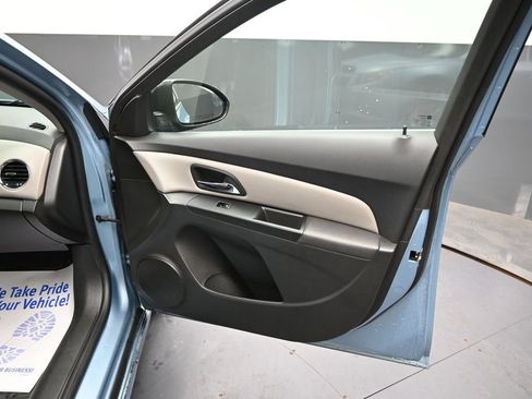 Used 2012 Chevrolet Cruze LS FWD image 16