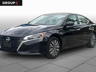Used 2024 Nissan Altima 2.5 SV FWD video 1