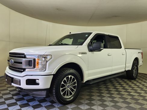 Used 2019 Ford F150 XLT w/ Equipment Group 302A Luxury AWD/4WD image 3