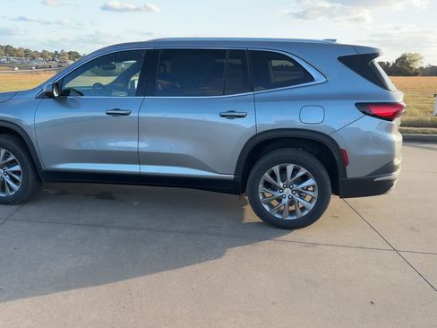 New 2026 Buick Enclave Preferred image 6