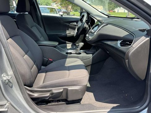 Used 2024 Chevrolet Malibu LT FWD image 14