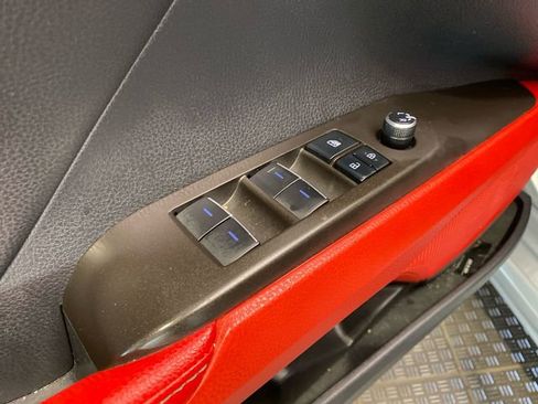 Used 2022 Toyota Camry XSE AWD/4WD image 12