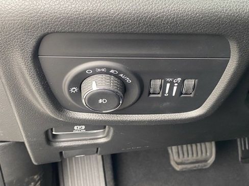 New 2025 Jeep Grand Cherokee Limited w/ Luxury Tech Group II image 25