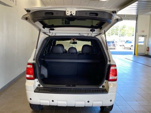 Used 2009 Ford Escape Limited FWD image 10