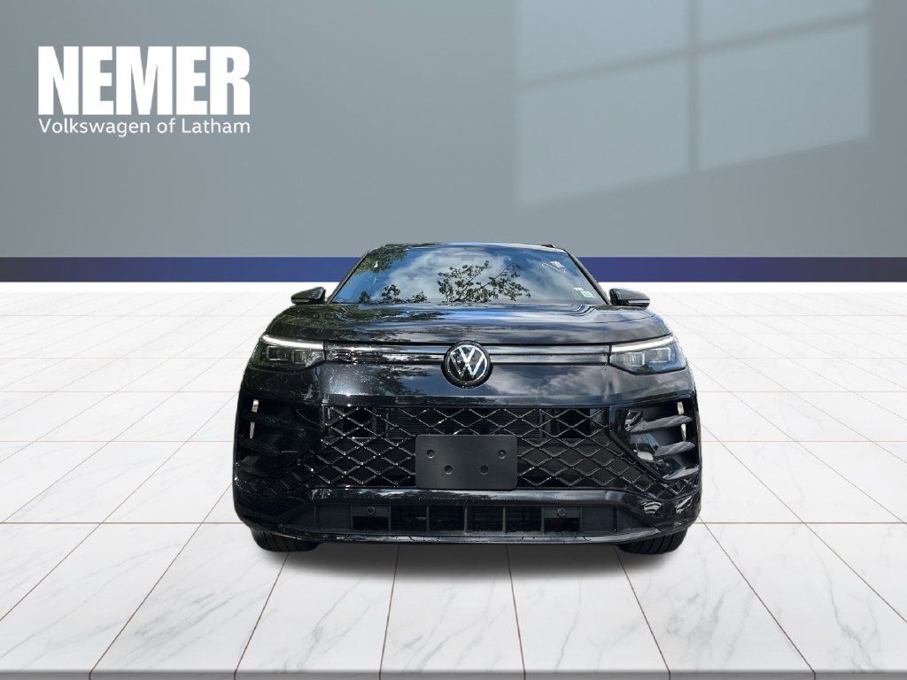 New 2026 Volkswagen Tiguan SE R-Line AWD/4WD image 6