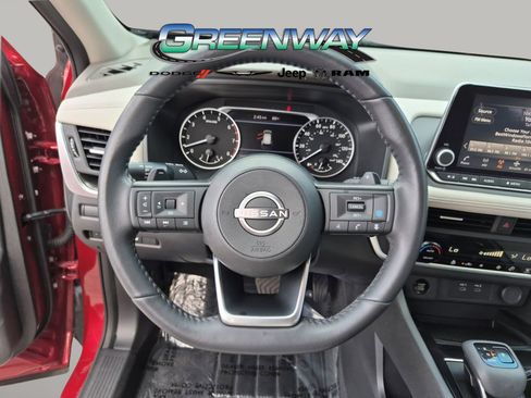 Used 2024 Nissan Rogue SV w/ SV Premium Package FWD image 22